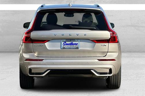 2026 Volvo XC60 Plug-In Hybrid Ultra, T8 AWD Electric/Gasoline, Dark