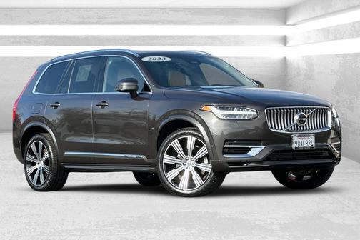 2023 Volvo XC90 Recharge Plug-In Hybrid T8 Ultimate Bright Theme 7-Seater