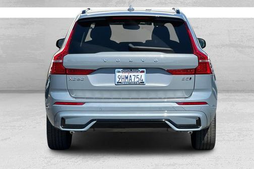 Thunder Grey Metallic 2023 Volvo XC60 B5 Plus Dark Theme