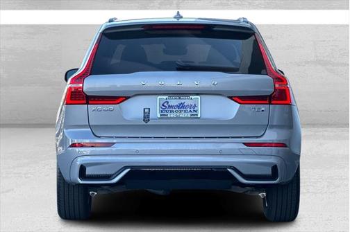 2025 Volvo XC60 Plug-In Hybrid T8 Core