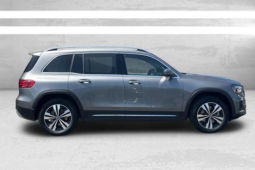 2025 Mercedes-Benz GLB 250 4MATIC