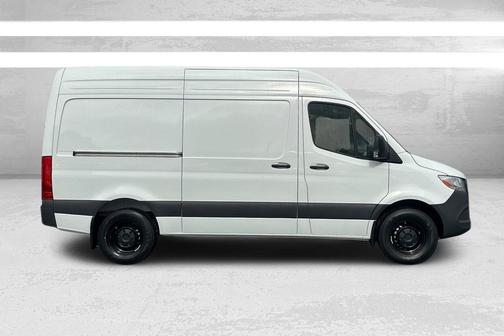 2025 Mercedes-Benz Sprinter 2500 Standard Roof