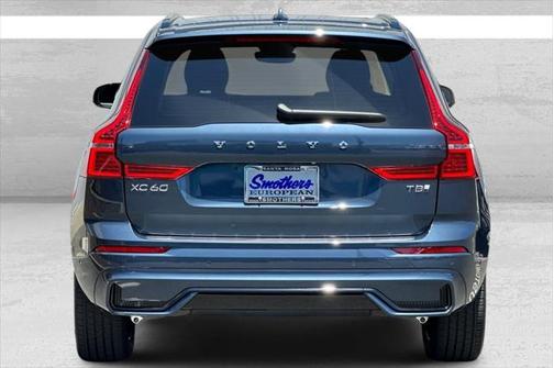 2025 Volvo XC60 Plug-In Hybrid T8 Plus