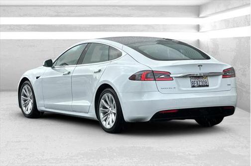 2018 Tesla Model S 75D