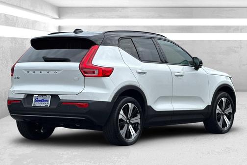 2023 Volvo XC40 Recharge Pure Electric Twin Plus