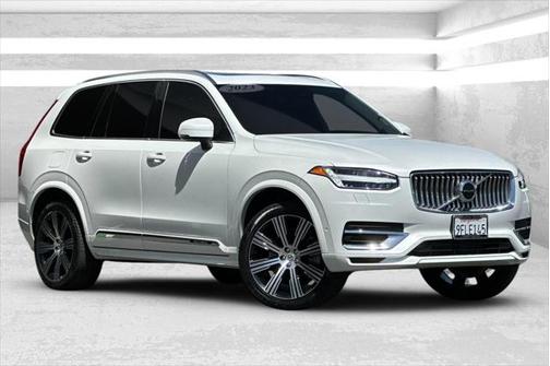 2023 Volvo XC90 Recharge Plug-In Hybrid T8 Plus Bright Theme 7-Seater