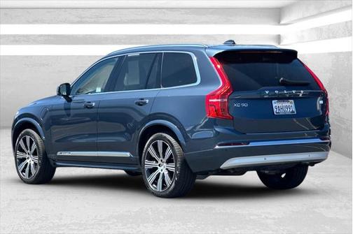 2022 Volvo XC90 Recharge Plug-In Hybrid T8 Inscription 6 Passenger