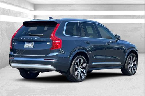2022 Volvo XC90 Recharge Plug-In Hybrid T8 Inscription 6 Passenger