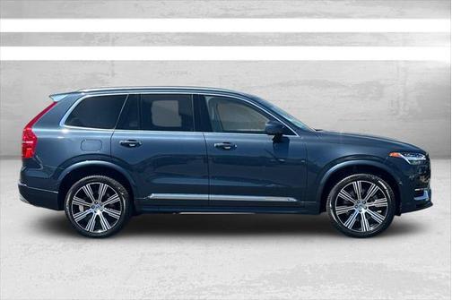 2022 Volvo XC90 Recharge Plug-In Hybrid T8 Inscription 6 Passenger