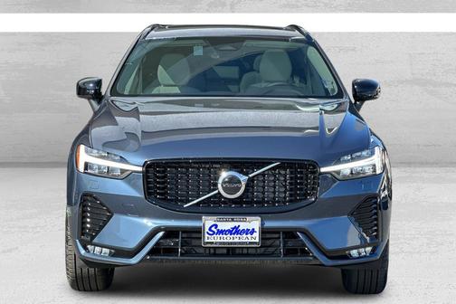 2025 Volvo XC60 B5 Core