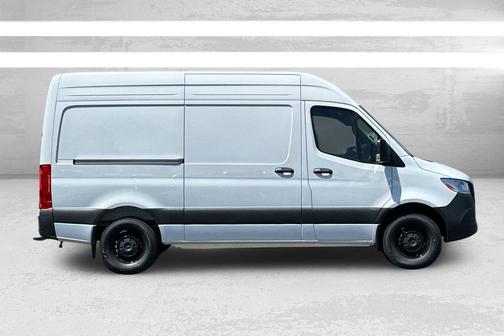 2025 Mercedes-Benz Sprinter 2500 Standard Roof