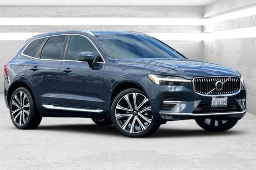 2023 Volvo XC60 B5 Ultimate Bright Theme