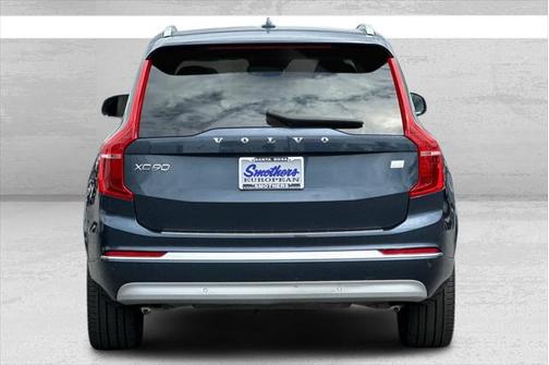 2022 Volvo XC90 Recharge Plug-In Hybrid T8 Inscription Expression 6 Passenger