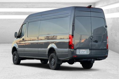2024 Mercedes-Benz Sprinter 2500 Cargo 170 WB