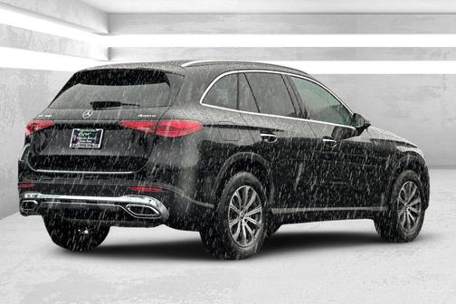 2025 Mercedes-Benz GLC 300 4MATIC