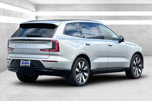 2025 Volvo EX90 Twin Motor Ultra