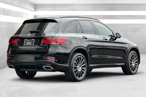 Black 2021 Mercedes-Benz GLC 300 4MATIC