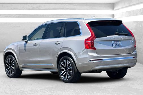 2023 Volvo XC90 Recharge Plug-In Hybrid T8 Plus 6-Seater