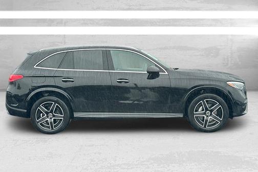 2025 Mercedes-Benz GLC 300 4MATIC