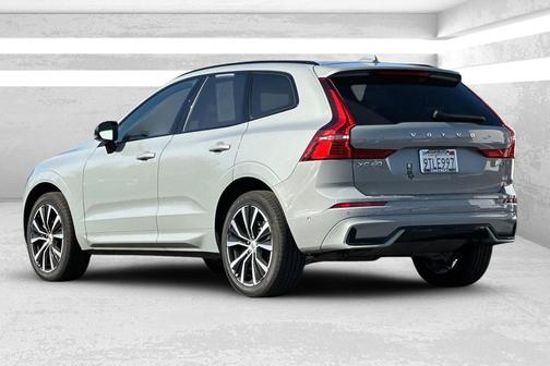 2025 Volvo XC60 B5 Plus