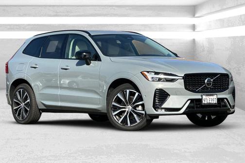 2025 Volvo XC60 B5 Plus