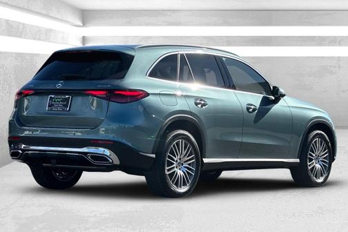 2026 Mercedes-Benz GLC 300 4MATIC