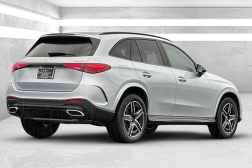 2026 Mercedes-Benz GLC 300 4MATIC