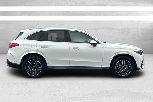 2025 Mercedes-Benz GLC 300 4MATIC