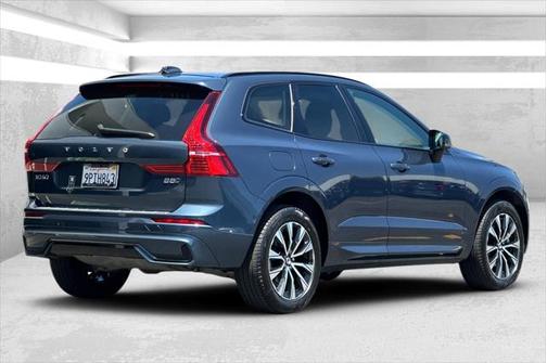 2025 Volvo XC60 B5 Core