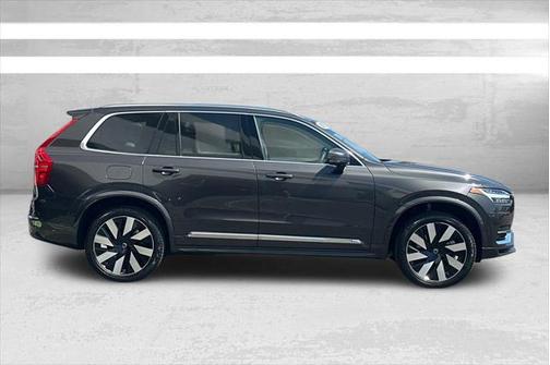 2023 Volvo XC90 Recharge Plug-In Hybrid T8 Ultimate 6-Seater