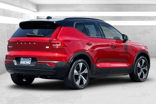 Fusion Red Metallic 2021 Volvo XC40 Recharge Pure Electric P8