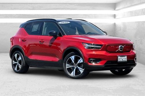 Fusion Red Metallic 2021 Volvo XC40 Recharge Pure Electric P8