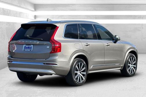 2022 Volvo XC90 Recharge Plug-In Hybrid T8 Inscription 6 Passenger