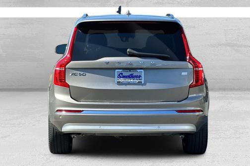 2022 Volvo XC90 Recharge Plug-In Hybrid T8 Inscription 6 Passenger