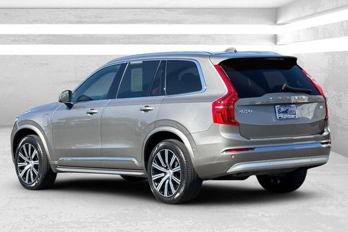 2022 Volvo XC90 Recharge Plug-In Hybrid T8 Inscription 6 Passenger