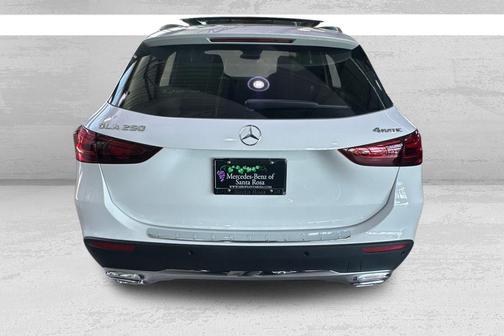 2025 Mercedes-Benz GLA 250 4MATIC