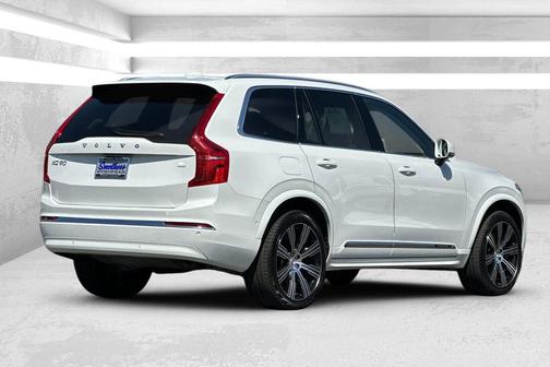 2024 Volvo XC90 Recharge Plug-In Hybrid T8 Plus Bright Theme 7-Seater
