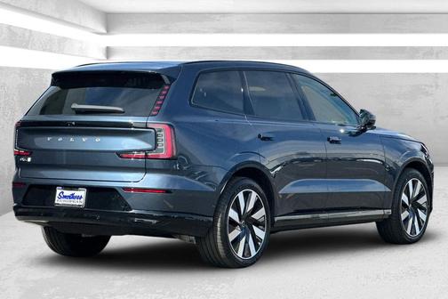 2025 Volvo EX90 Twin Motor Performance Ultra