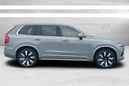 2024 Volvo XC90 Recharge Plug-In Hybrid T8 Ultimate 6-Seater