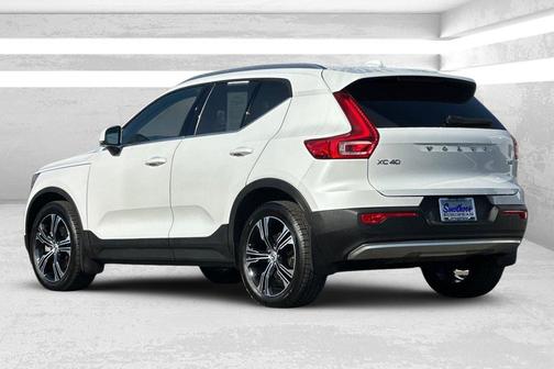 2021 Volvo XC40 T5 Inscription