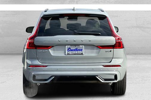 2026 Volvo XC60 B5 Ultra