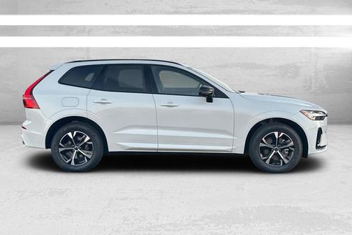 2026 Volvo XC60 B5 Core