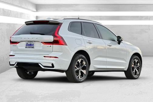 2026 Volvo XC60 B5 Core