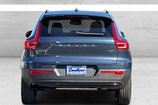 2026 Volvo XC40 B5 Ultra