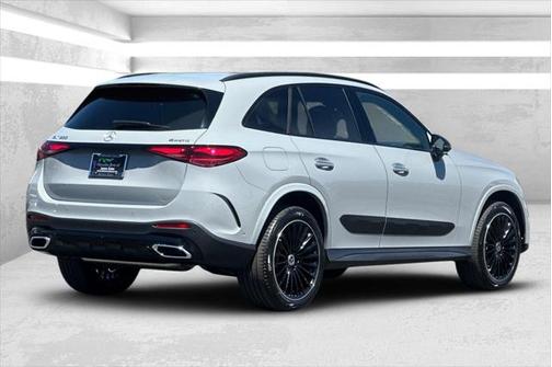 2025 Mercedes-Benz GLC 300 4MATIC