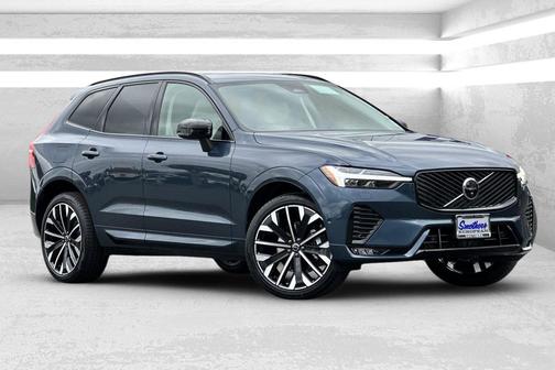 2026 Volvo XC60 B5 Ultra