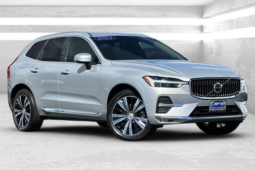 2023 Volvo XC60 B5 Ultimate Bright Theme
