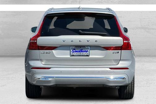 2023 Volvo XC60 B5 Ultimate Bright Theme
