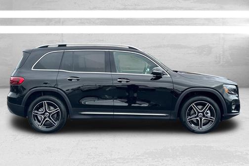 Night Black 2026 Mercedes-Benz GLB 250 4MATIC