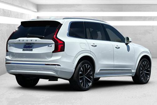2026 Volvo XC90 B6 Plus 7-Seater
